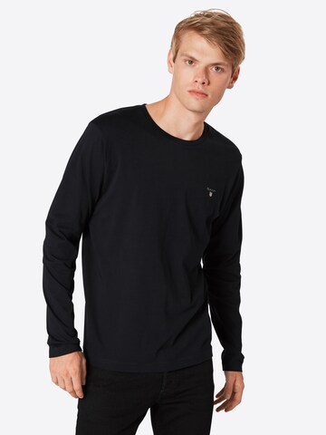 GANT Regular fit Póló - fekete: elől