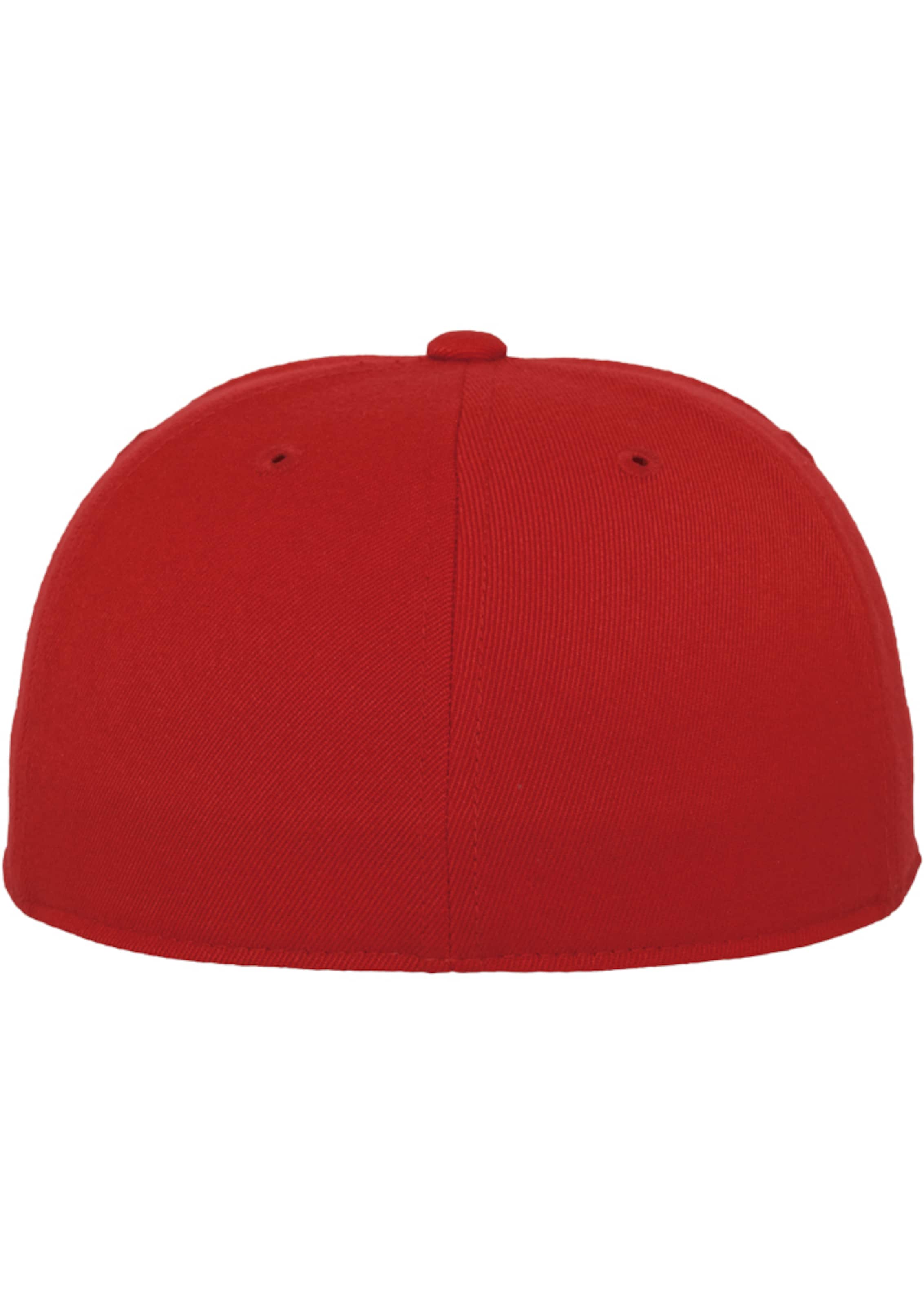 Flexfit Cap in Red