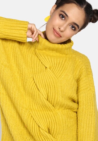 MYMO Oversized Sweater in Yellow