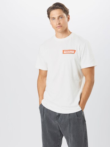 ABOUT EVERYONE Regular fit Shirt 'Jetzt und Immer' in White: front