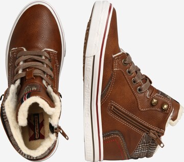 MUSTANG Sneakers in Brown