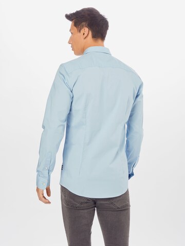mėlyna Only & Sons Priglundantis modelis Marškiniai 'ONSBart'