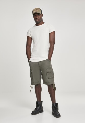 Brandit Regular Cargo trousers in Green