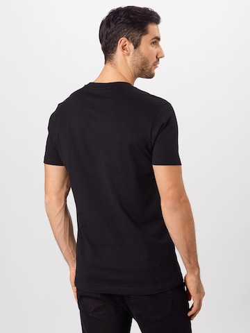 Urban Classics - Camiseta en negro