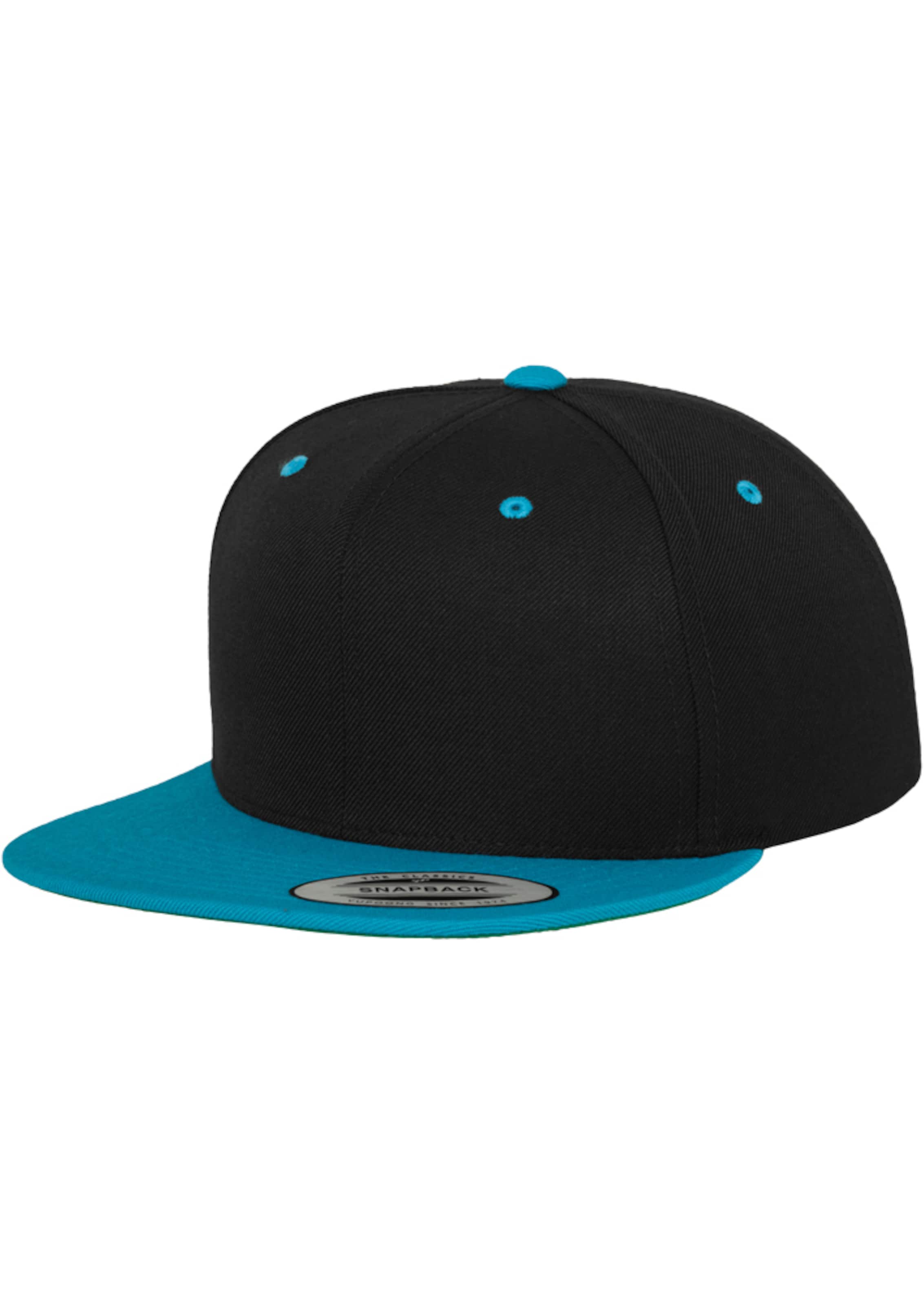 Flexfit Cap in Schwarz: Vorderseite