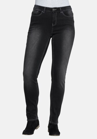 SHEEGO Slimfit Jeans i sort: forside
