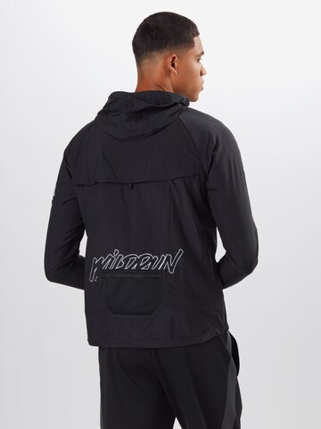 NIKE Regular Fit Sportjacke in Schwarz