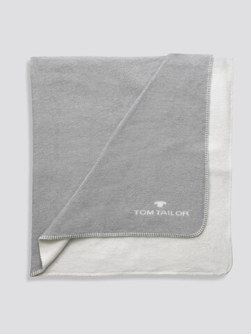 TOM TAILOR Blankets in Grey: front