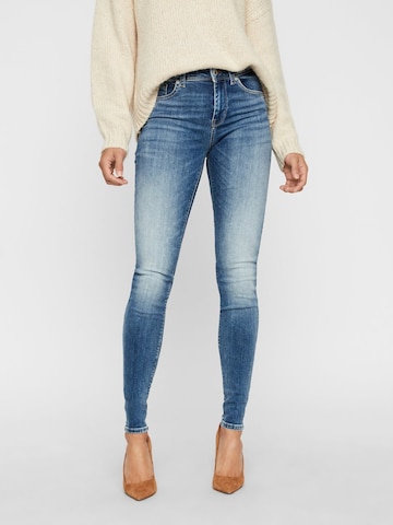 VERO MODA Skinny Jeans 'Lux' in Blue: front