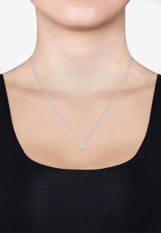 ELLI Necklace 'Buchstabe V' in Silver: front