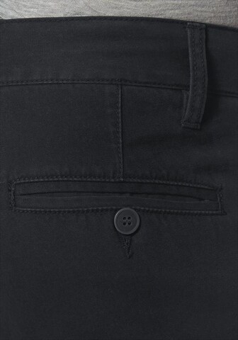 JOHN DEVIN Slimfit Hose in Schwarz