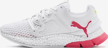 Chaussure de course 'Sky' PUMA en blanc : devant