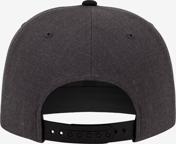 Cappello da baseball di Flexfit in grigio