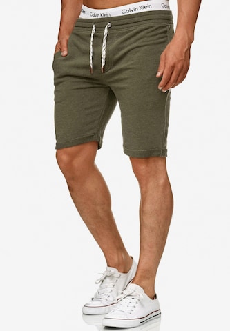 INDICODE JEANS Regular Shorts 'Aldrich' in Grün