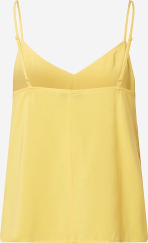 ABOUT YOU Top in Yellow