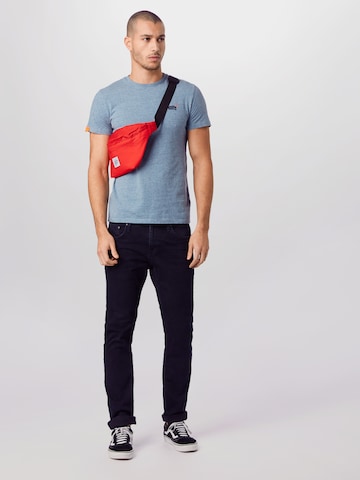 Superdry Tapered T-Shirt in Blau