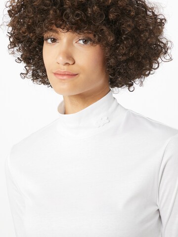 T-shirt LACOSTE en blanc