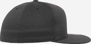 Cappello da baseball di Flexfit in grigio