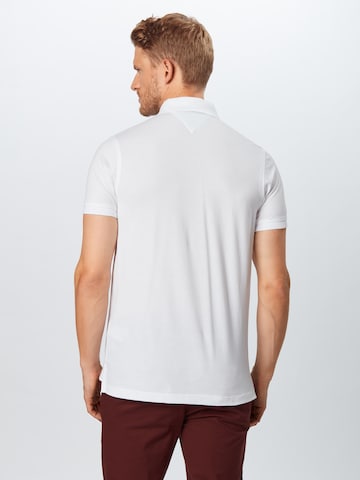 T-Shirt TOMMY HILFIGER en blanc : derrière