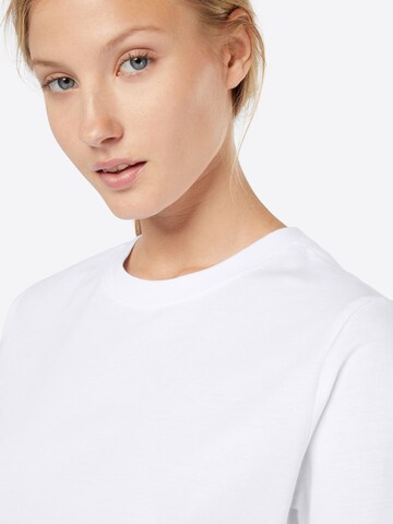T-shirt 'Ria' PIECES en blanc