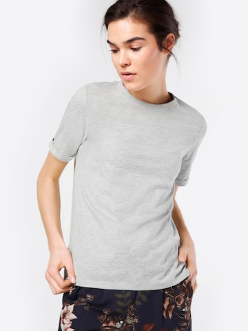 PIECES T-shirt 'Ria' i grå: framsida