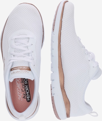 SKECHERS Matalavartiset tennarit 'Flex Appeal 3.0' värissä valkoinen