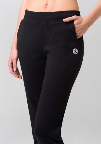 LASCANA ACTIVE Slimfit Sportovní kalhoty – černá