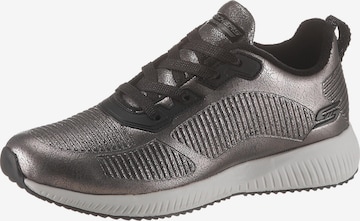 SKECHERS Tenisky – stříbrná: přední strana