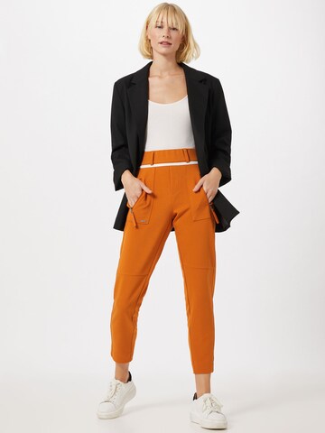 STREET ONE Slimfit Hose 'Bonny' in Orange