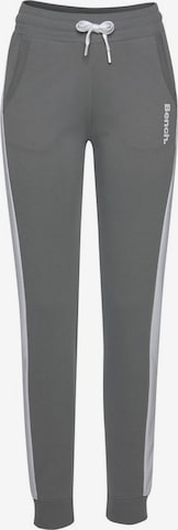 BENCH Pants in Grey: front