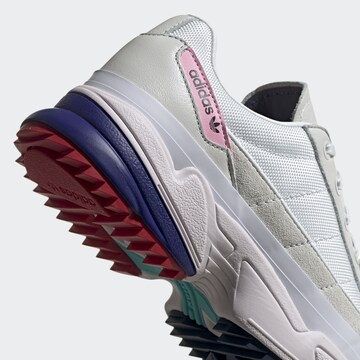 ADIDAS ORIGINALS Sneakers in White