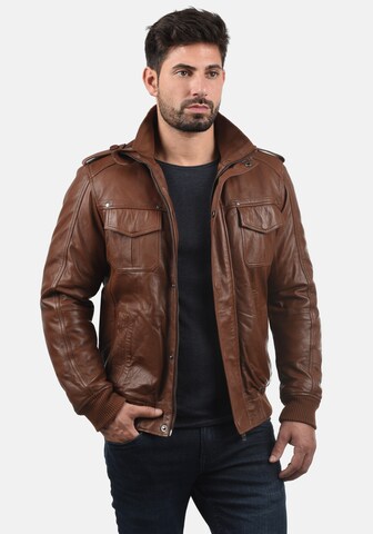 !Solid Between-Season Jacket in Brown: front