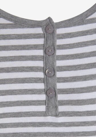 Chemise de nuit s.Oliver en gris