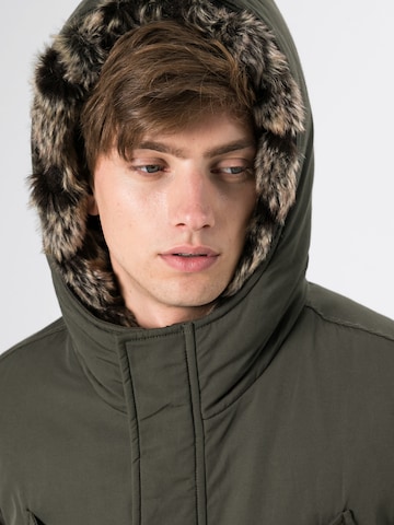 Urban Classics Zimní parka – zelená