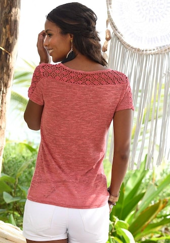Tricou de la VIVANCE pe roșu