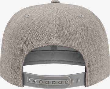 Cappello da baseball di Flexfit in grigio