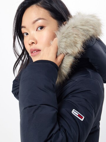 Tommy Jeans Wintermantel 'Modern Puffa' in Zwart