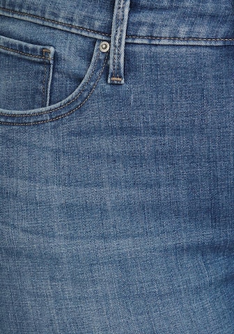 Levi's® Plus Skinny Jeans in Blue