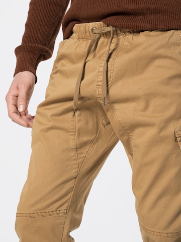 INDICODE JEANS Tapered Hose 'Levy' in Braun