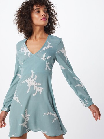 Robe Missguided en bleu : devant