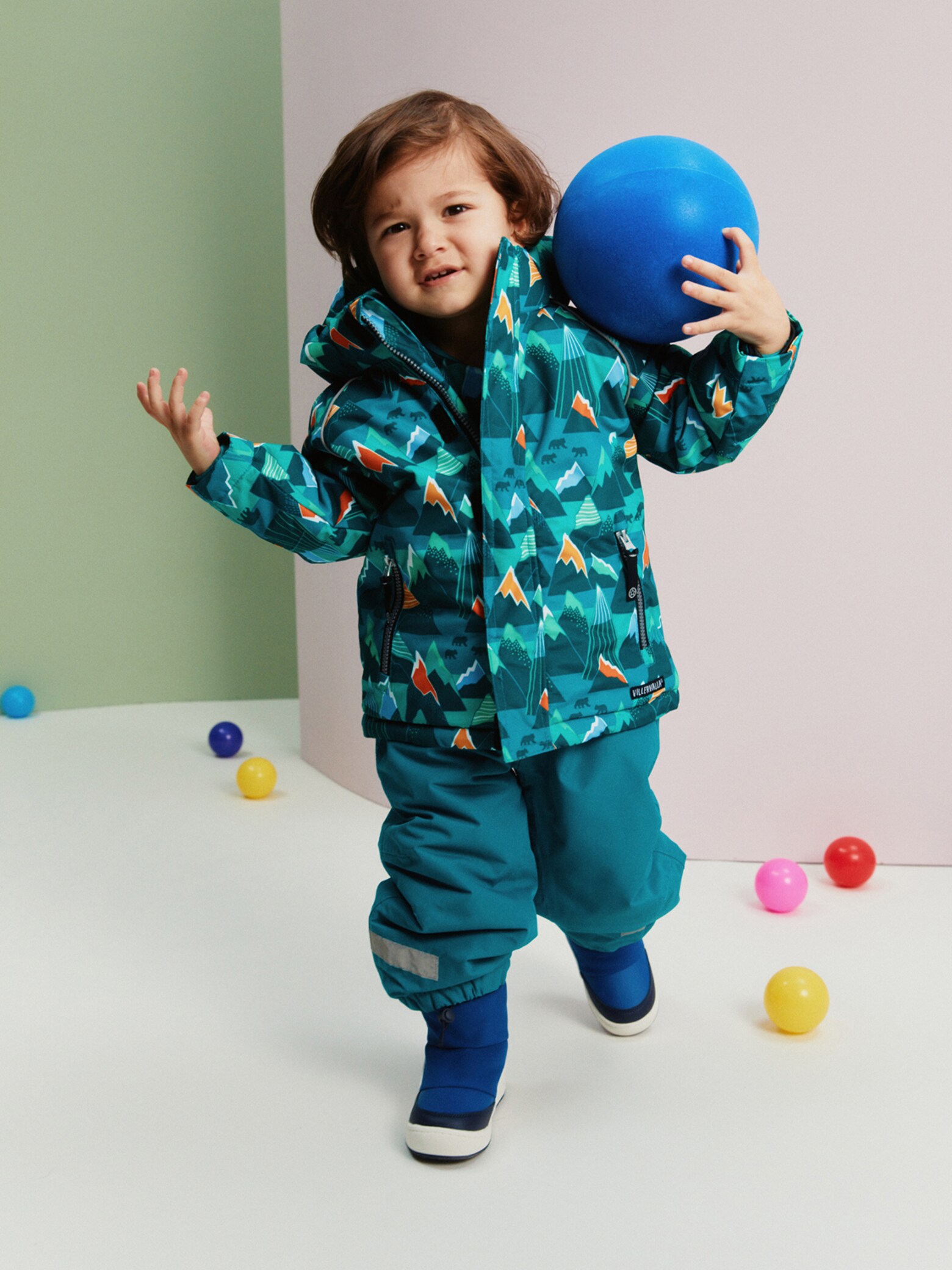 Warmly wrapped, head to toe Magic Against the Chill