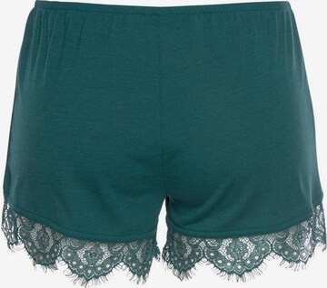 Pantaloncini da pigiama di LASCANA in verde