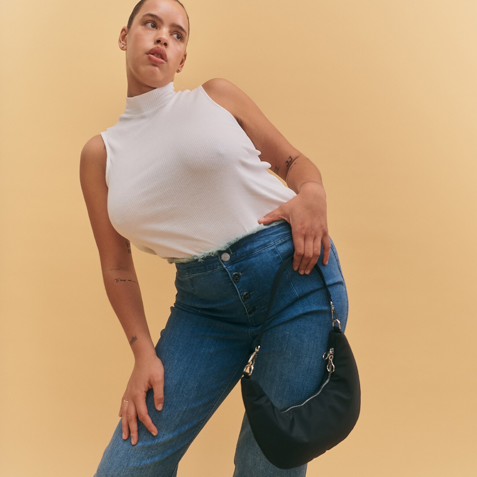 Luna - High Buttoned Denim Look