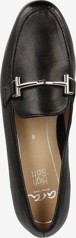 ARA Classic Flats in Black