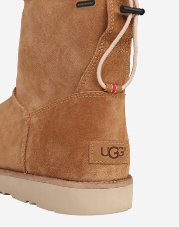 UGG Boots 'Classic Toggle' in Braun