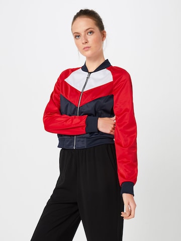 Veste mi-saison Urban Classics en rouge : devant