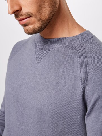 Filippa K Pullover i lilla