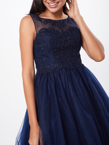 Rochie de cocktail de la Laona pe albastru