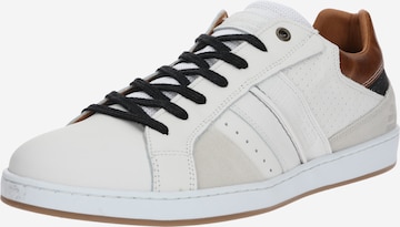 Baskets basses BULLBOXER en blanc : devant