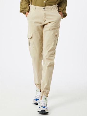 Urban Classics Tapered Cargo Pants in Beige: front